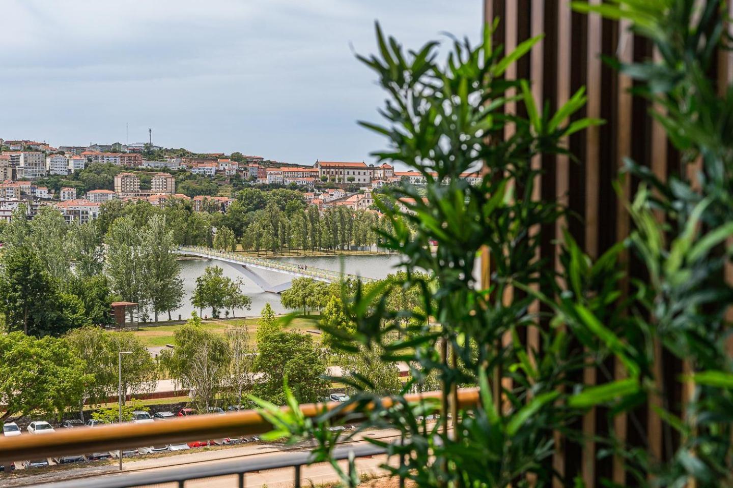 Guestready - Majestic Riverside Terrace In Coimbra Apartment Luaran gambar
